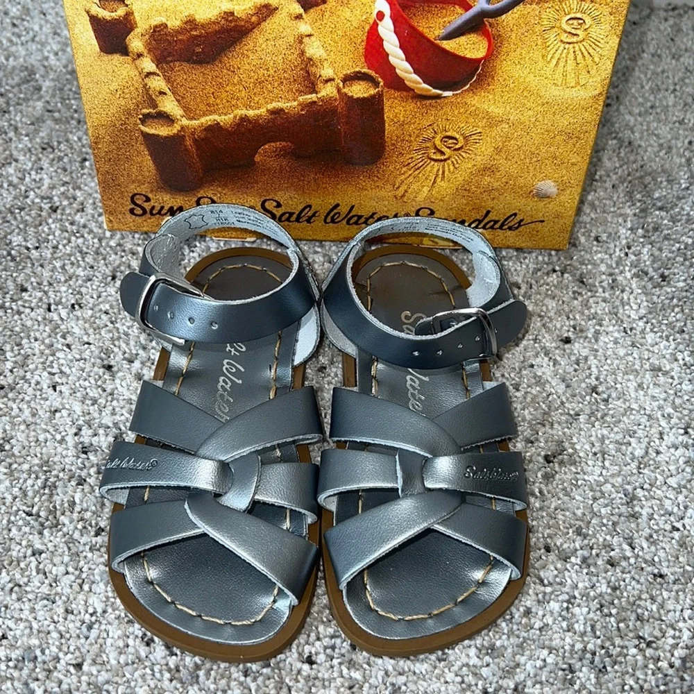 AUTH NIB Salt Water the Original Sandal Toddler Little Kids PEWTER